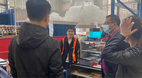 校领导巡视实习、看望京东实习实训学生