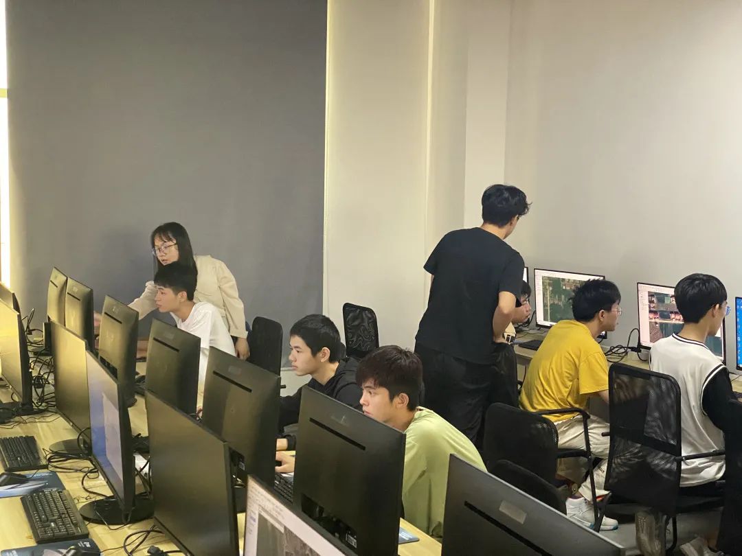 真实项目进课堂 助力国家综合风险普查|我校计算机专业学生参与的实训项目 获住建部表扬